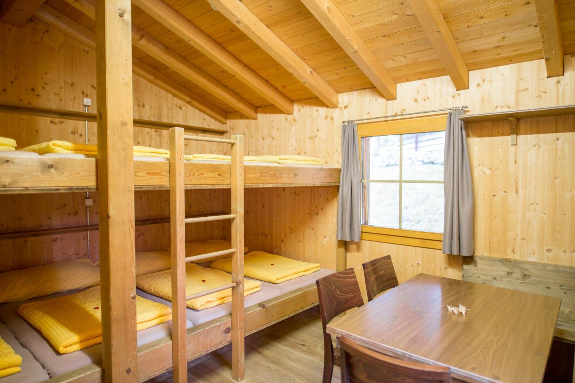Huettenhotel Husky Lodge Muotathal Екстер'єр фото