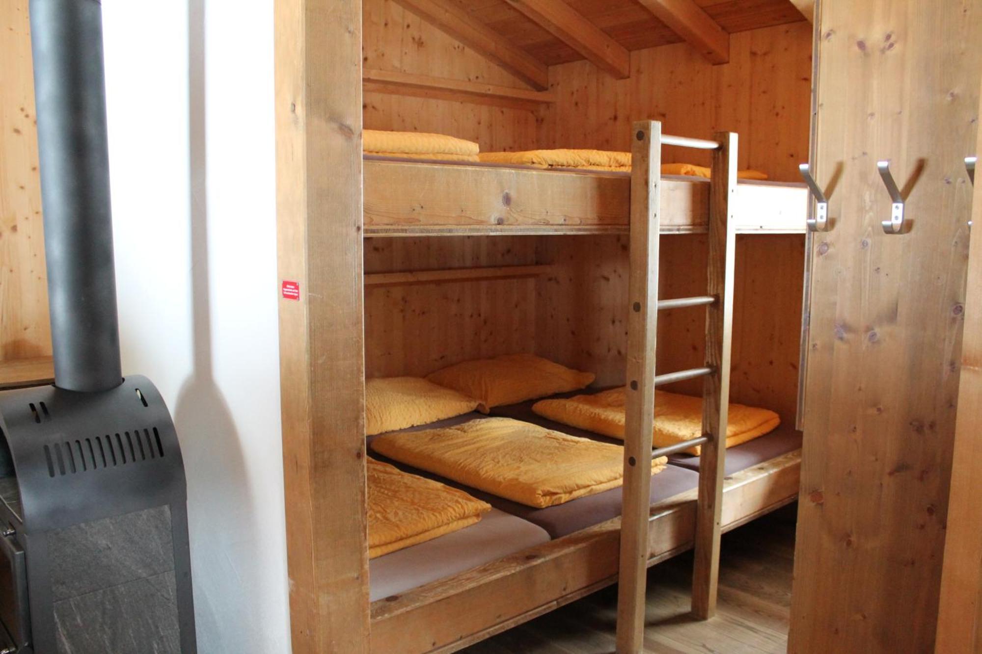 Huettenhotel Husky Lodge Muotathal Екстер'єр фото