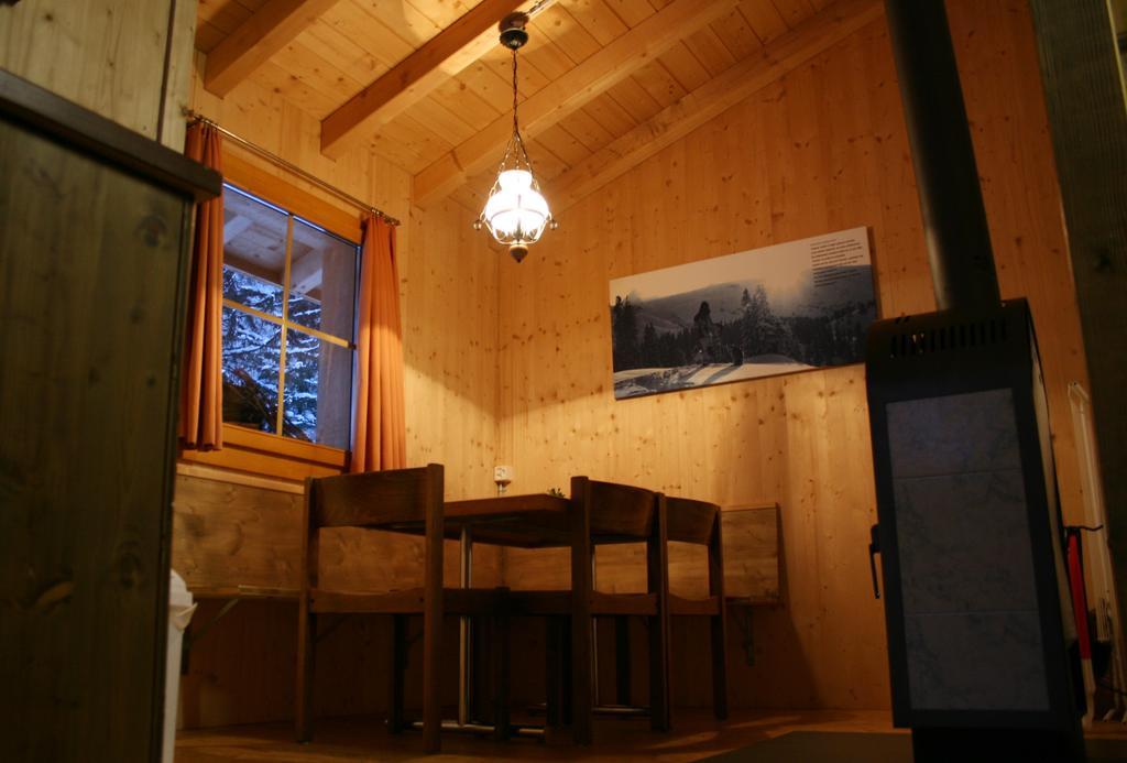 Huettenhotel Husky Lodge Muotathal Номер фото